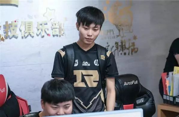 深度比逐张 深度比逐张